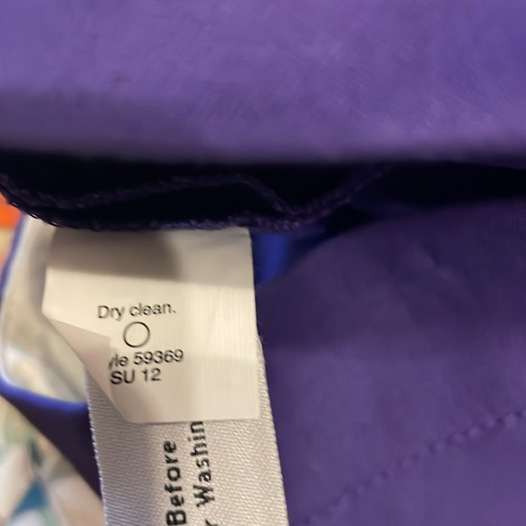 JCrew royal purple, classic no. 2 pencil skirt; back zip, Sz 6; style 59369 - Picture 9 of 9